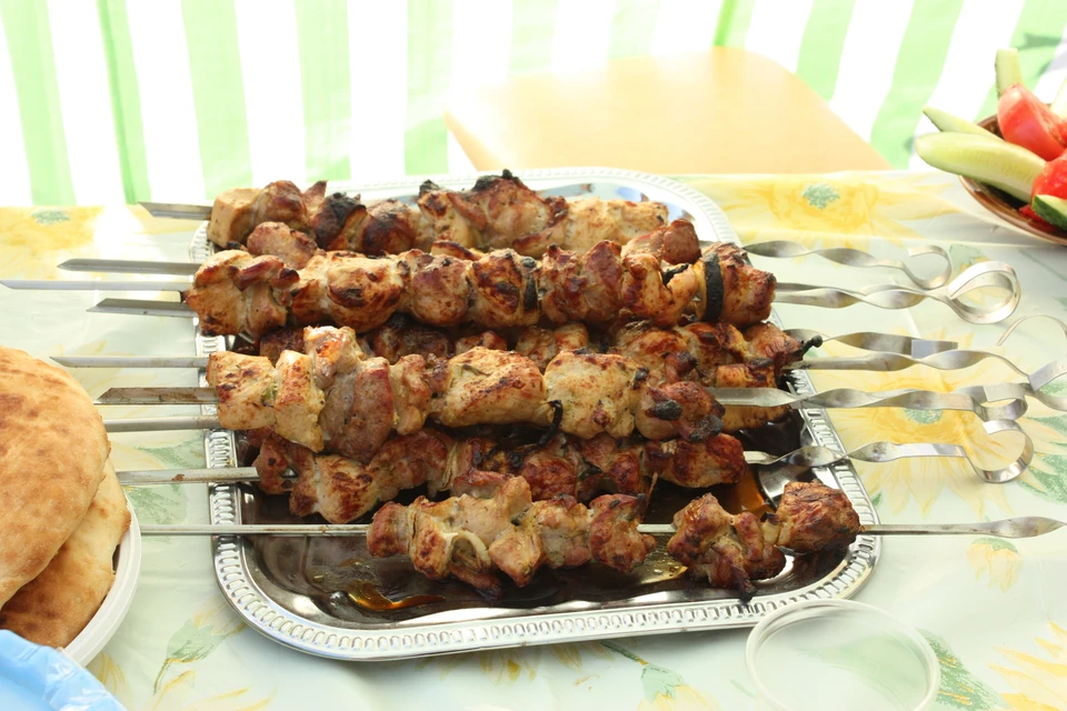 Шашлычную закрыли на месяц.