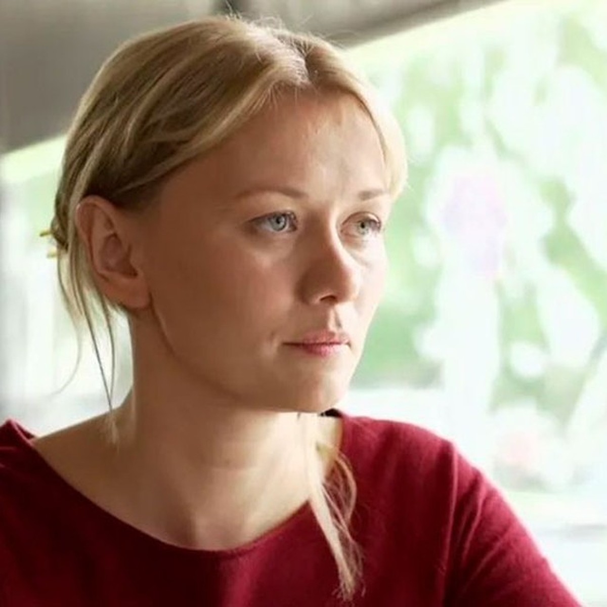 Күйеуі әйелінің порносын көреді