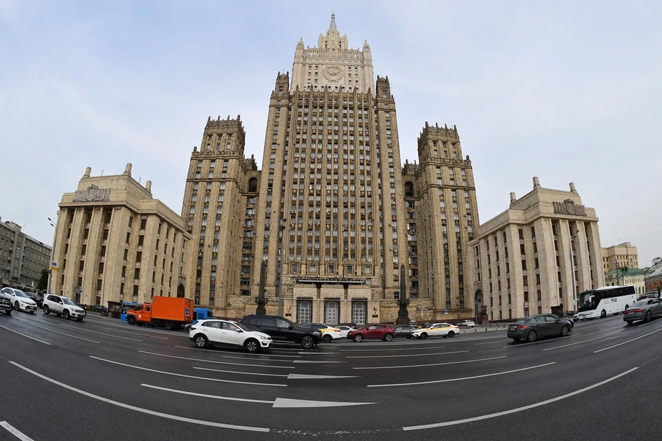 МИД: Киев цинично проигнорировал объявленное РФ перемирие на День Победы