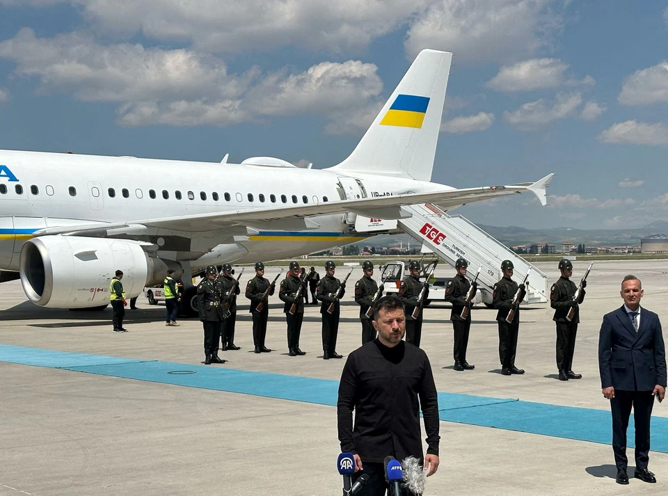 RT: Эрдоган не встретил Зеленского в аэропорту при его прибытии в Анкару