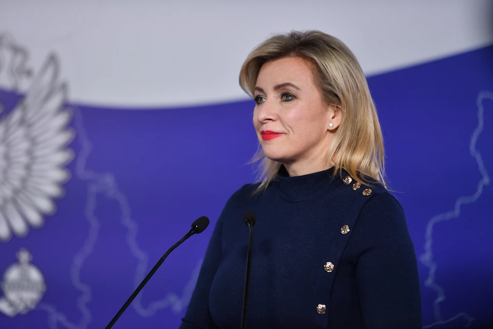 Мария Захарова разнесла Зеленских в вышиванках: «Семейка ряженых на похоронах своего государства»