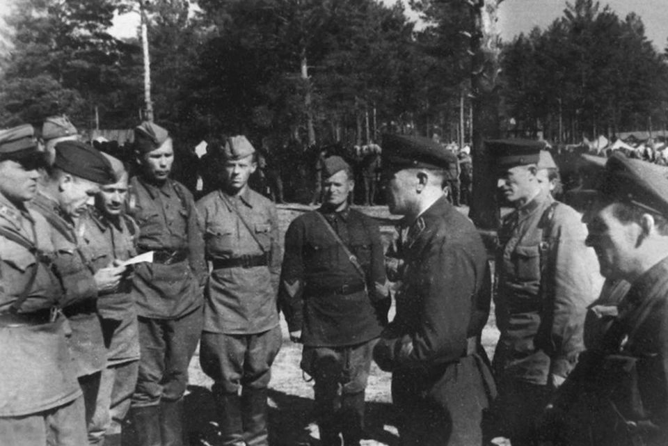 Один из полков дивизии базировался в Барнауле