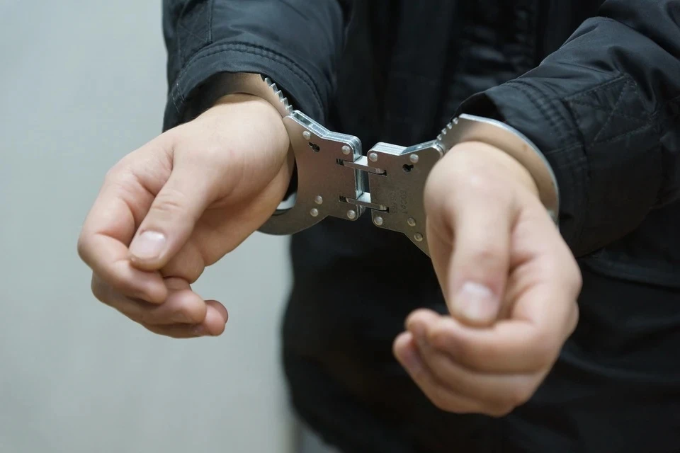 Педофил попался спустя восемь лет при попытке устроиться в полицию: поймать преступника помог анализ ДНК