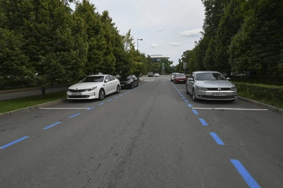 Платные парковки в центре Волгограда.