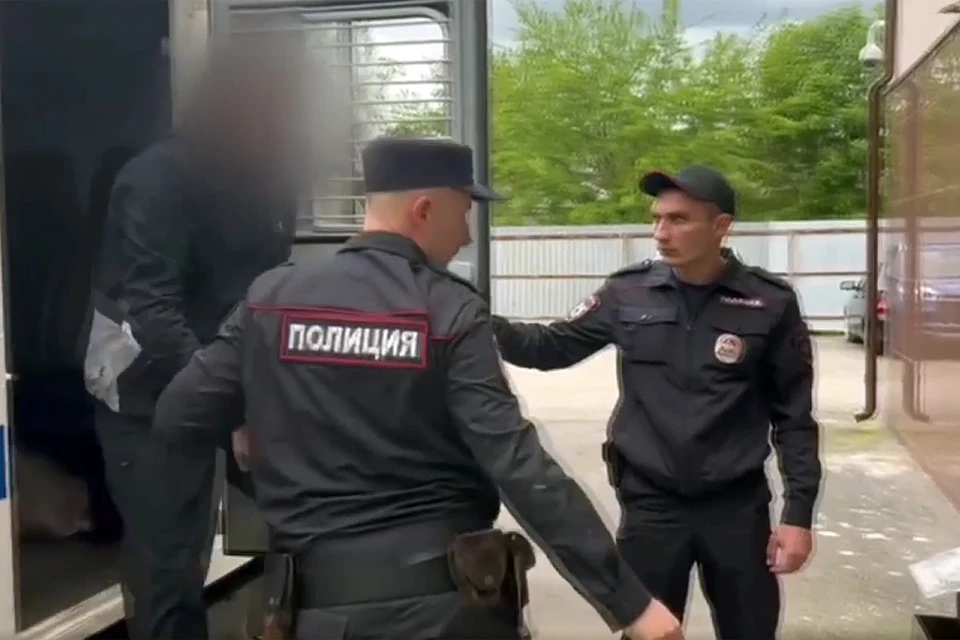 В отношении задержанных возбуждены уголовные дела