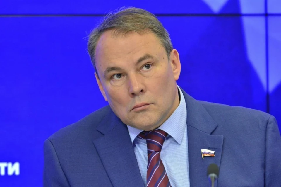 Вице-спикер Госдумы Пётр Толстой допустил изменения в Конституции России