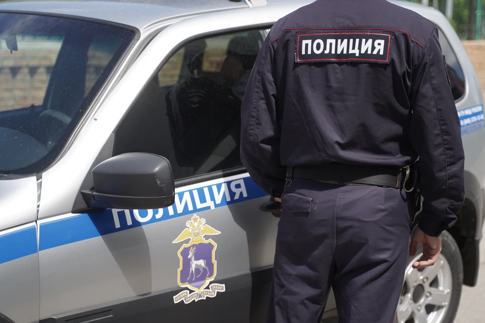 В Майнском районе мужчина ударил несовершеннолетнего бутылкой по голове