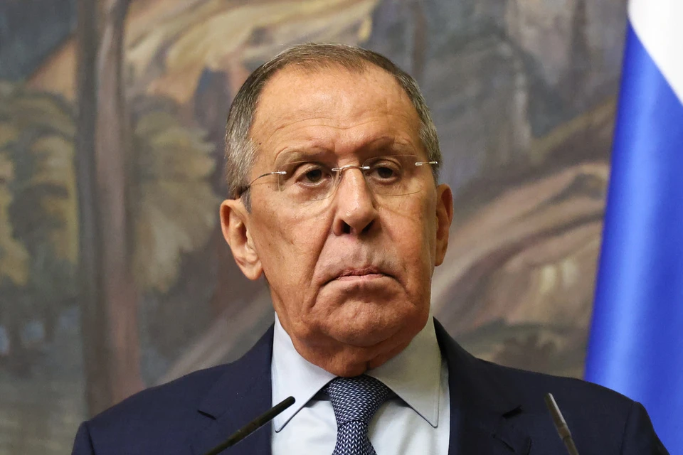 Глава МИД России Лавров встретился с премьером Армении Пашиняном в Ереване