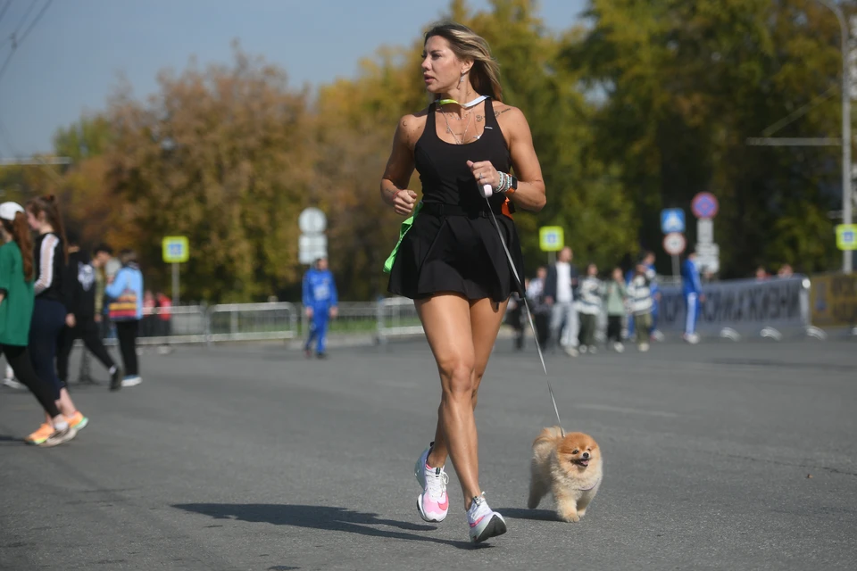 Забег стартует в 9:00 на Театральной площади и финиширует там же.
