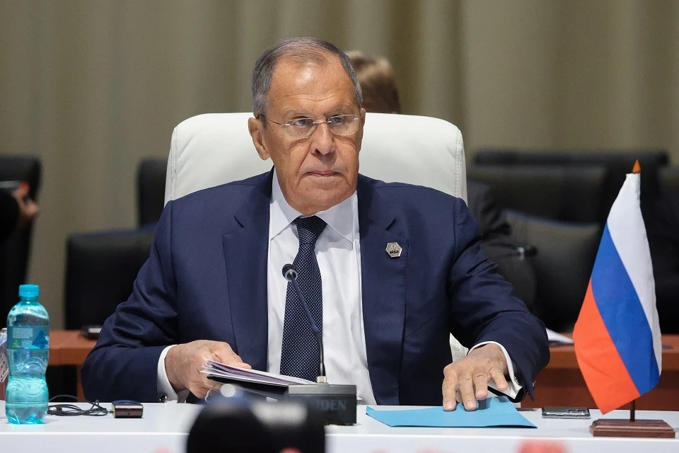 Лавров назвал нереалистичной встречу России и Украины в Ватикане