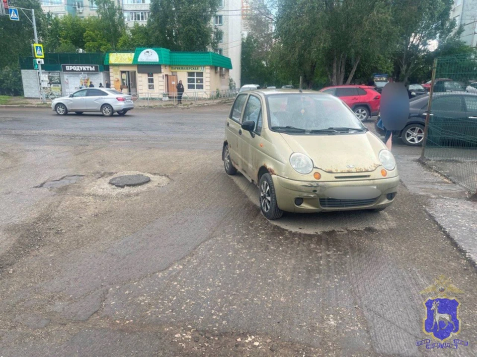 Водитель Datsun не уступил дорогу другой машине.