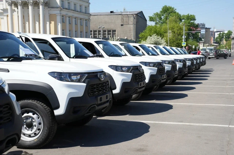 Больницы Иркутской области получили 47 новых автомобилей «Нива».