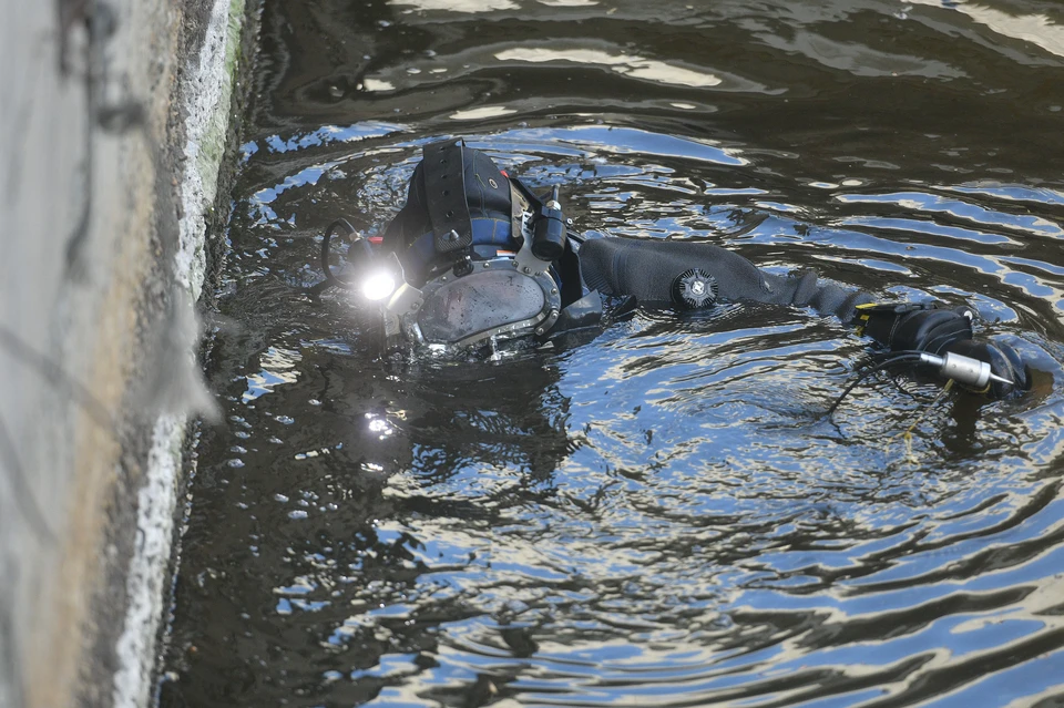 Тело подростка извлекли водолазы областной службы спасения