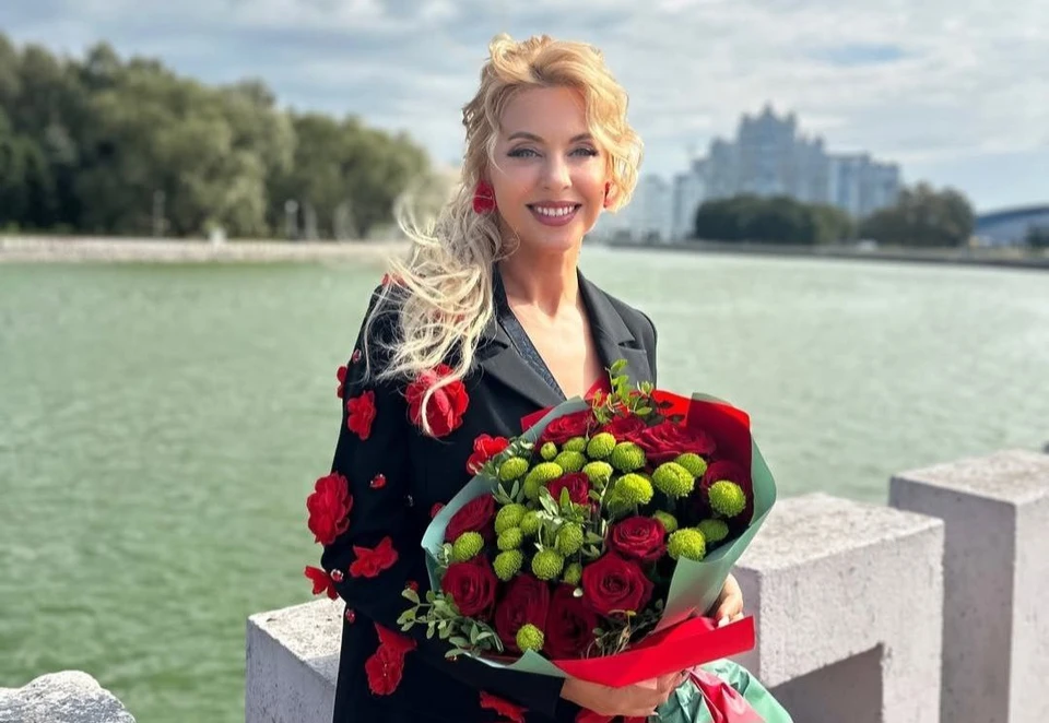 Белорусская певица рассказала о муже, дочерях и большой семье. Фото: личная страница Жанет в соцсети.