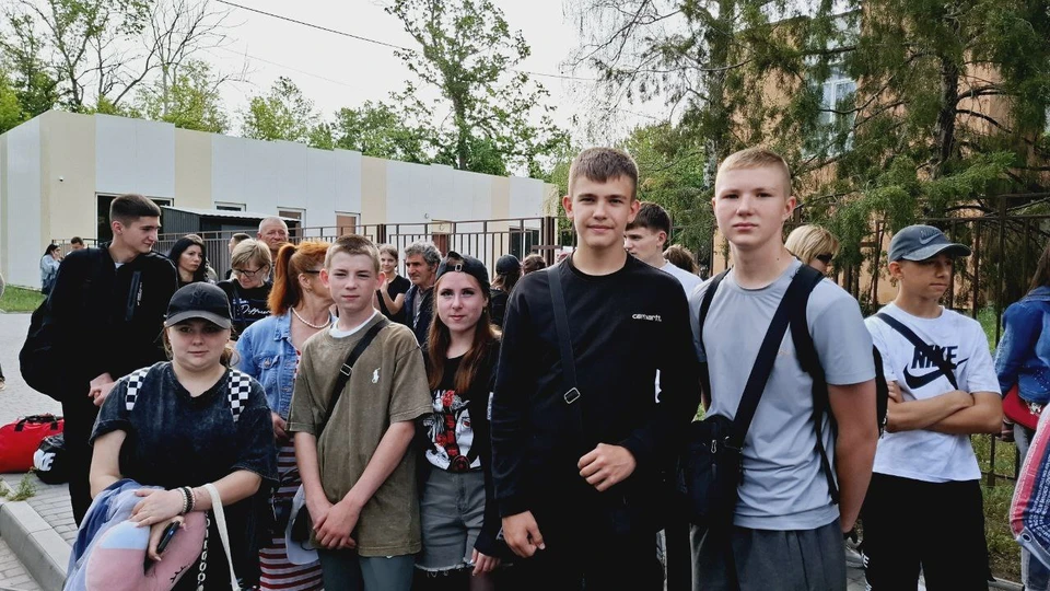 В поездке ребята смогут отдохнуть и узнать много нового об истории России. Фото - тг-канал минобра Запорожской области