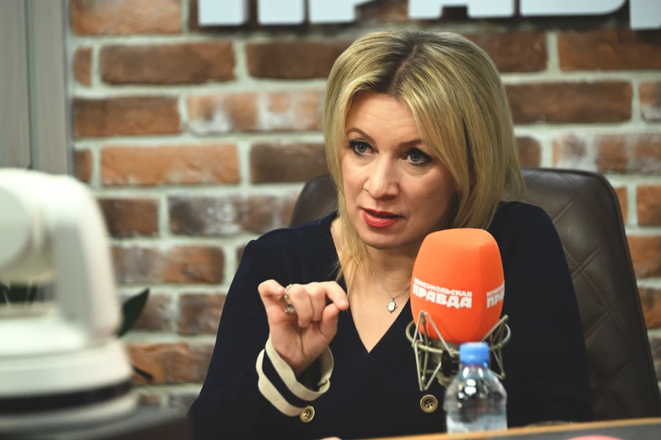 Захарова назвала лицемерными обвинения Польши по демонтажу барельефов в «Медном»