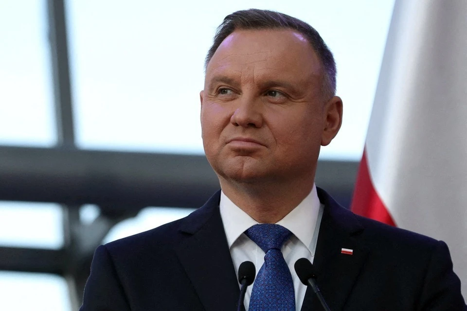 Дуда заявил, что у Туска отсутствует честь и приличия из-за его обвинительных слов в адрес Навроцкого