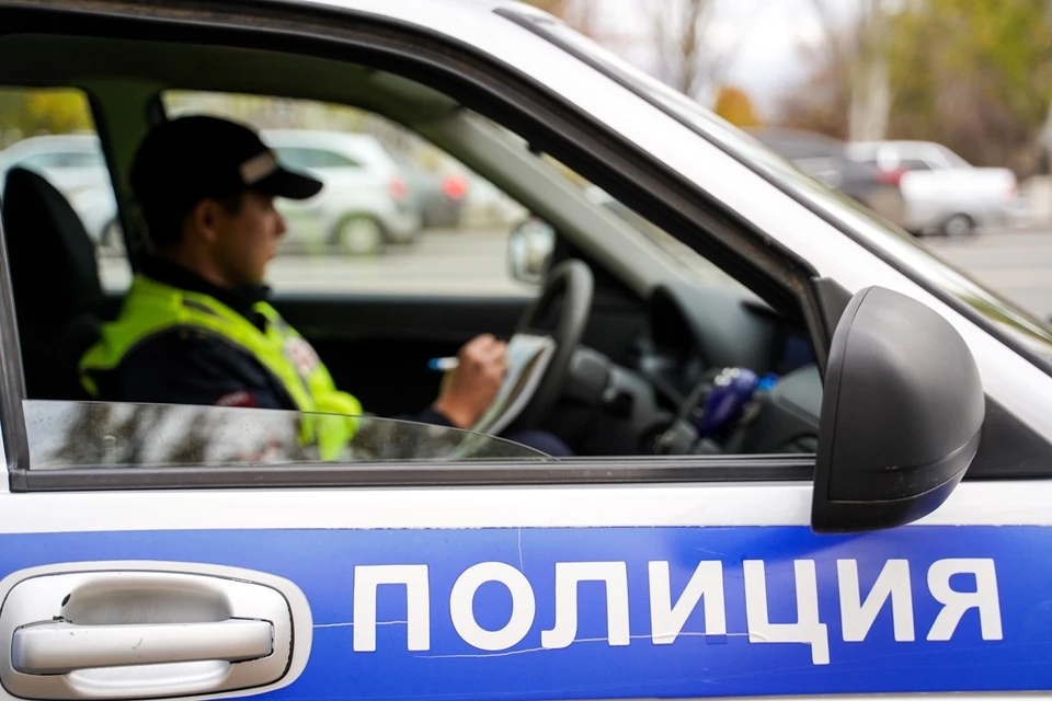 Мальчик переходил проезжую часть справа налево по ходу движения