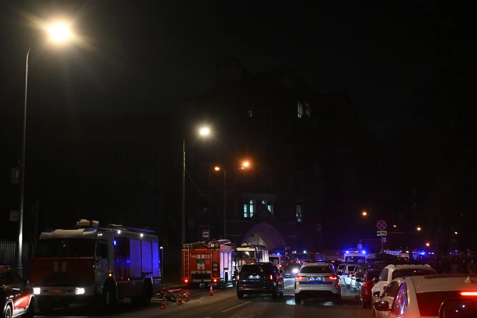 Пожар разгорелся на петербургском ОАО «Авангард», сведений о пострадавших не поступало