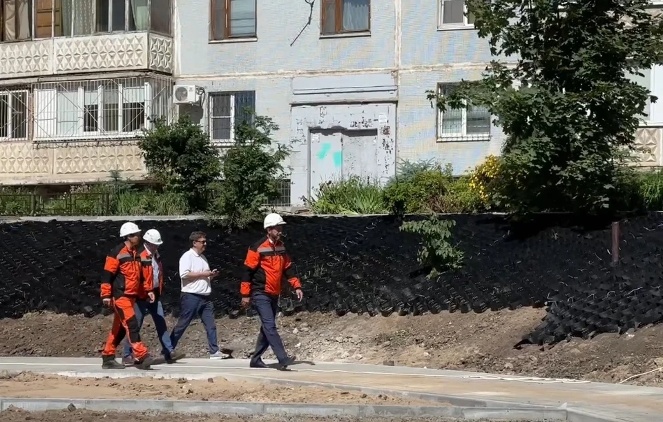 На участках, где ремонтировали теплосети, восстанавливают внутридворовые проезды и пешеходные дорожки / Фото: Т Плюс
