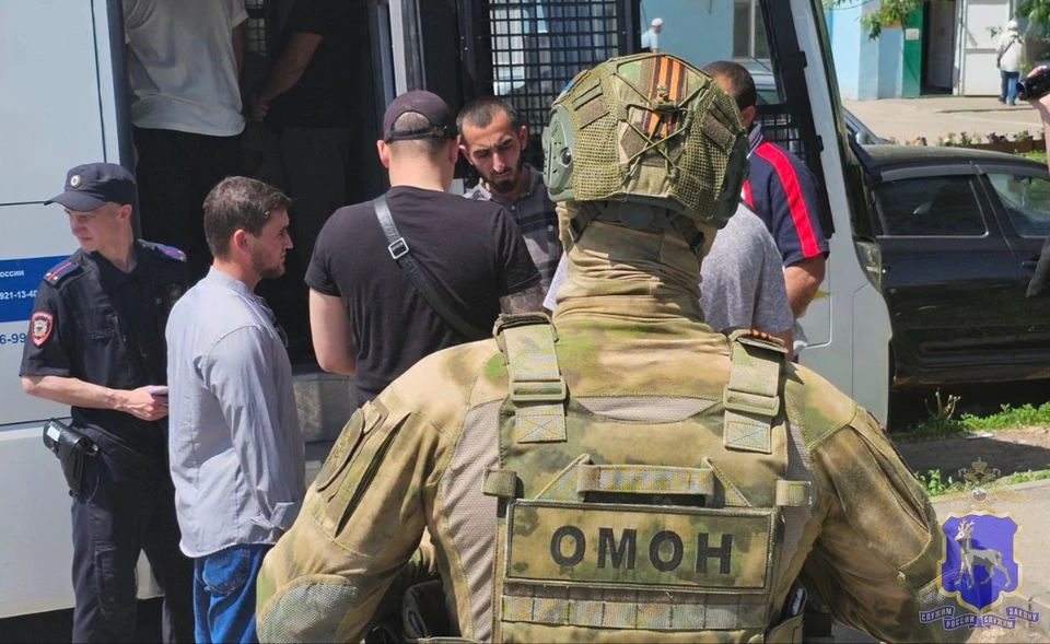 В ходе рейда проверили более 30 человек