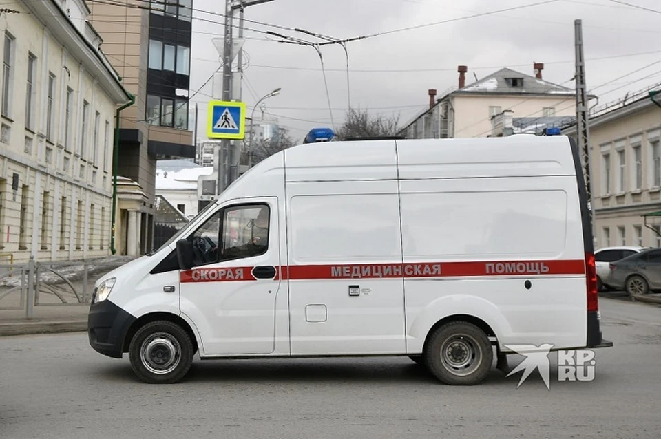 Травмы после падения с вышки получила 20-летняя девушка