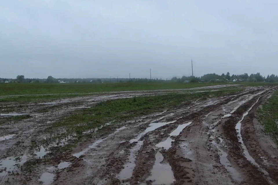 В этой грязи вязнут даже внедорожники. Фото: Народный фронт