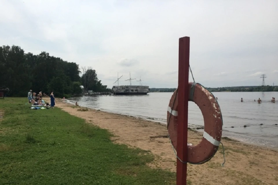 Во избежании подхватить какую-то из болезней специалисты Роспотребнадзора не рекомендуют там купаться.