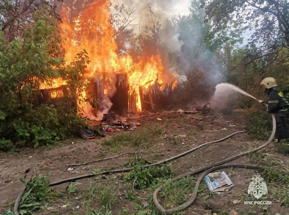 Два неэксплуатируемых сооружения горели в Тульской области за прошедшие сутки