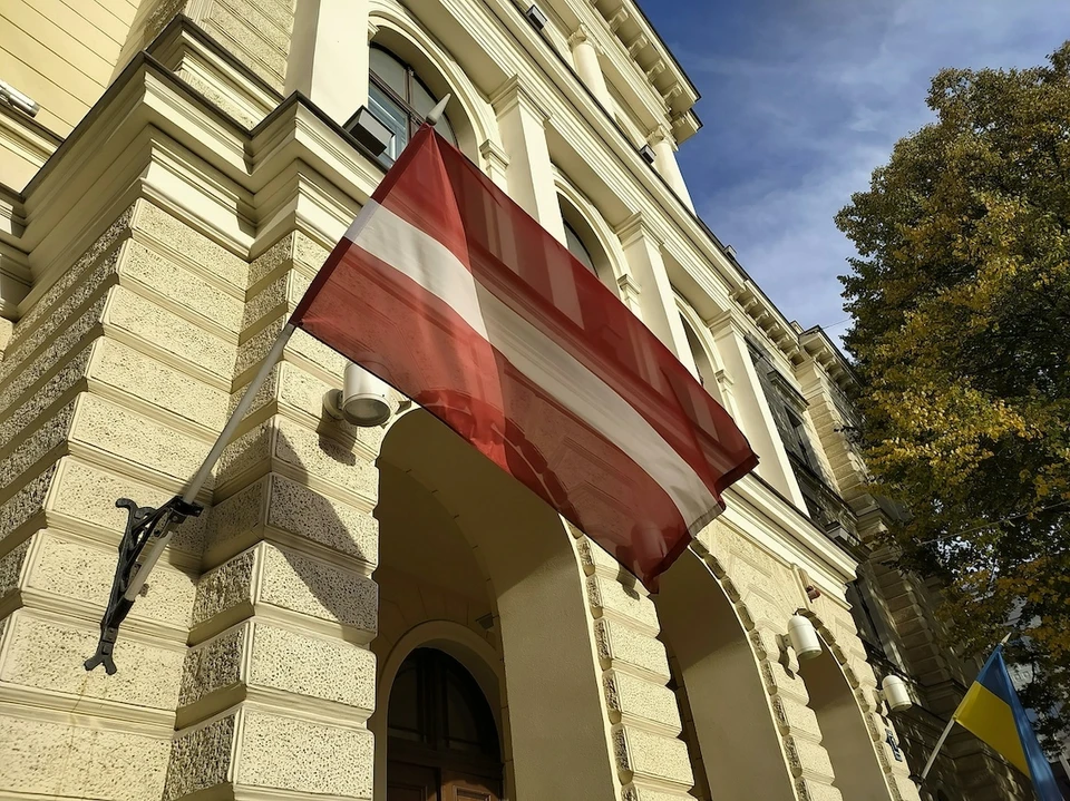 LSM: Латвийского депутата Росликова выгнали с заседания за защиту русского языка
