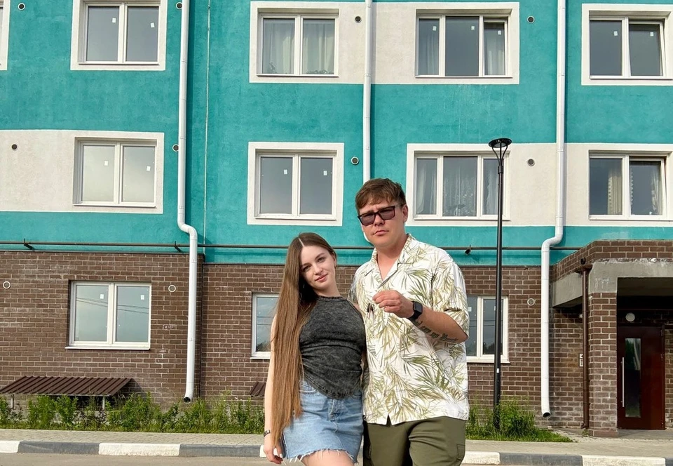 Недавно Кристина как молодой специалист получила cлужебную квартиру.