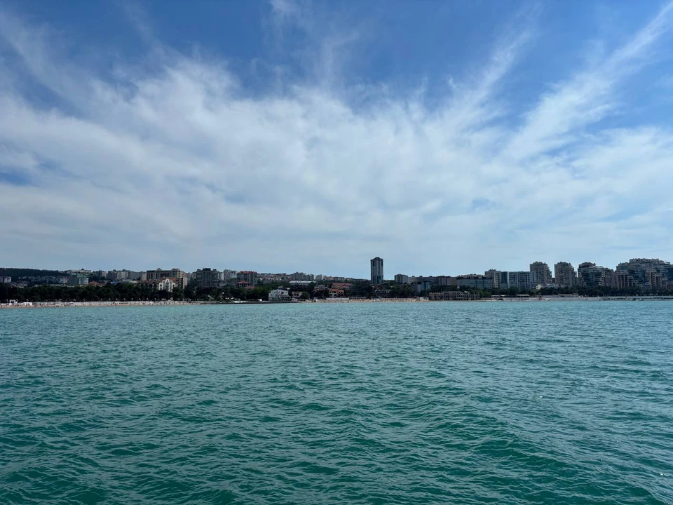 Черное море в Геленджике.