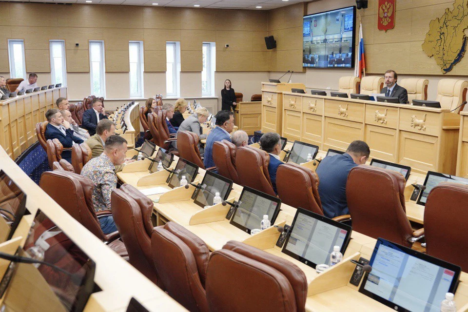 В Иркутской области депутаты утвердили повестку 25-й сессии Заксобрания.