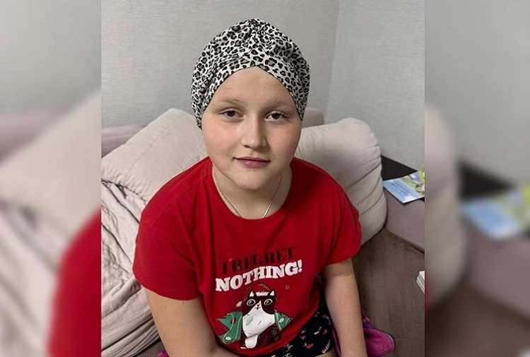 «Выпали волосы и появились боли в мышцах»: 13-летняя Алиса из Керчи продолжает бороться с онкологией