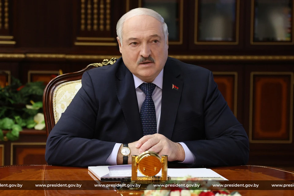 Лукашенко сказал, что его рабочий день начинается после семи утра. Снимок носит иллюстративный характер. Фото: president.gov.by