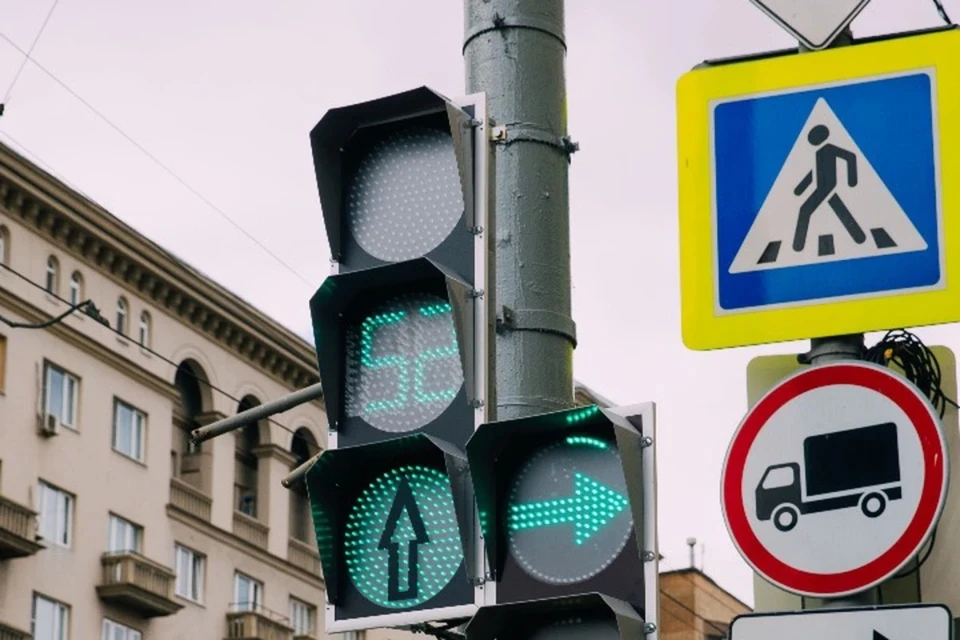 Из-за ремонта моста движение затруднено. Фото: Анастасия Варданян