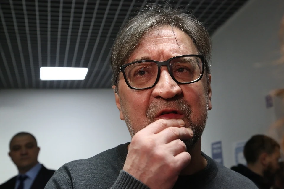 Юрий Шевчук прибыл на похороны сооснователя «Аквариума» Анатолия Гуницкого