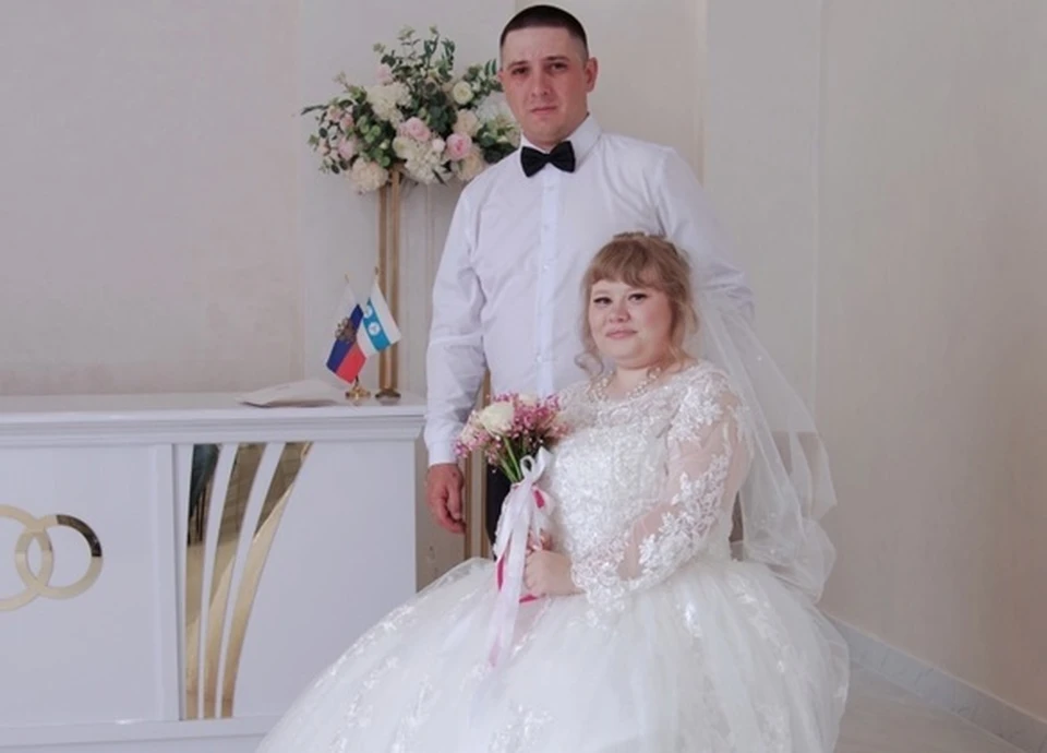 Одна из пар, сыгравших свадьбу 13 июня - Пьячевы Александр и Ксения. Фото предоставлено отделом ЗАГС г.Березники.