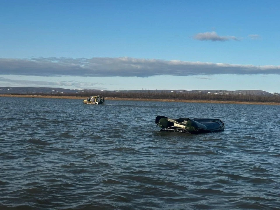 На севере Красноярского края погибли двое мужчин, перевернувшись на аэролодке. Фото: t.me/vm_sut