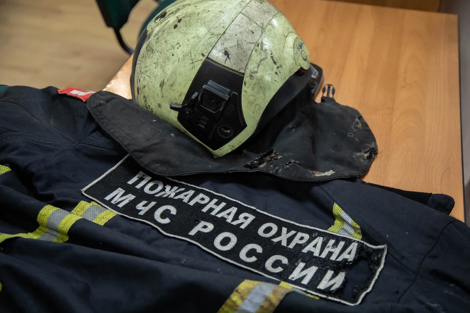 Пожар на территории двухэтажного производственного здания произошел в Дагестане