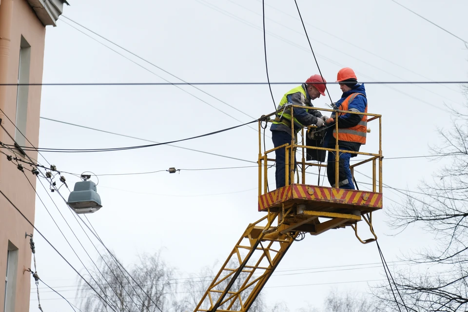 Восстановить подачу энергоресурса пообещали в течение трех часов