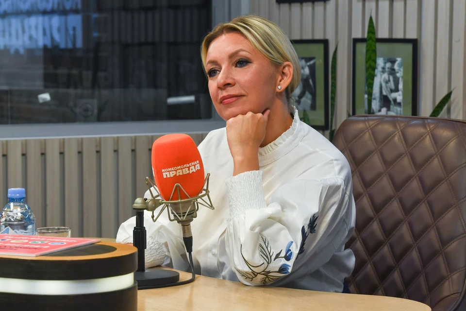 Захарова пожелала уехавшим из РФ артистам и иноагентам обрести Родину