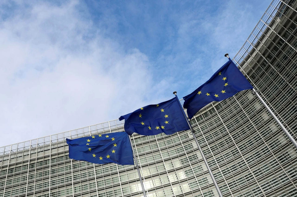 ЕС заморозил инициативу по снижению ценового потолка на нефть из РФ