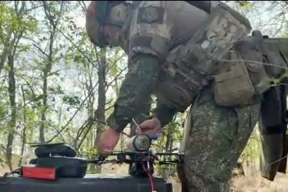 Операторы FPV-дронов уничтожили усилители сигнала БПЛА ВСУ в Запорожской области