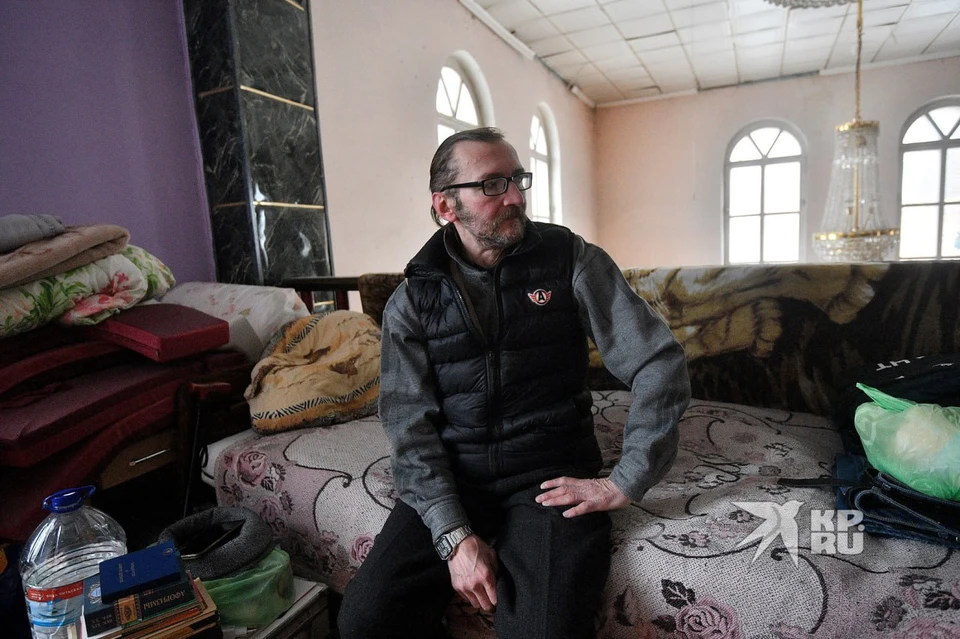 Денис Сизов оказался в приюте в конце прошло года