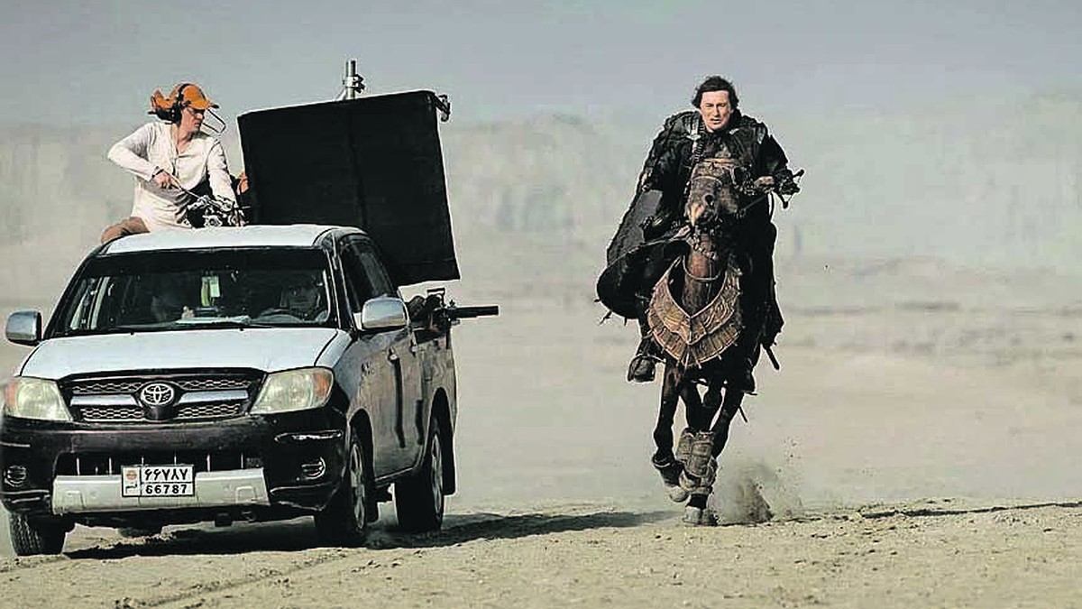 Үлкен сиськи бар жетілген