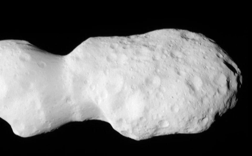 arXiv: Астероид 2024 YR4 угрожает спутникам при возможном столкновении с Луной