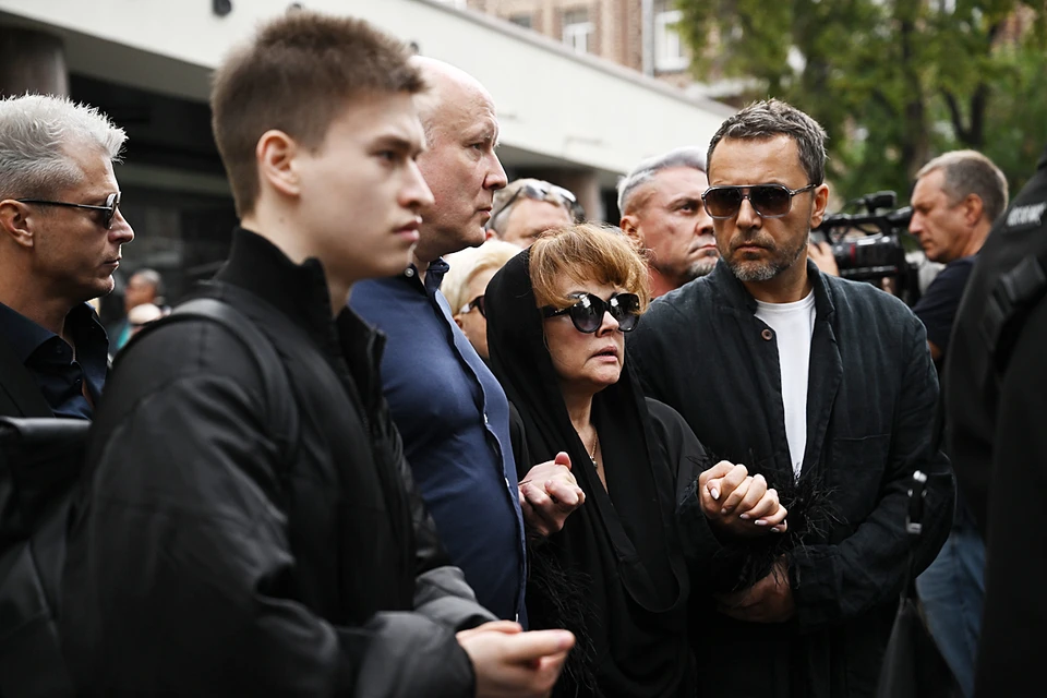 Дочь Валентины Талызиной не могла сама идти на похоронах актрисы