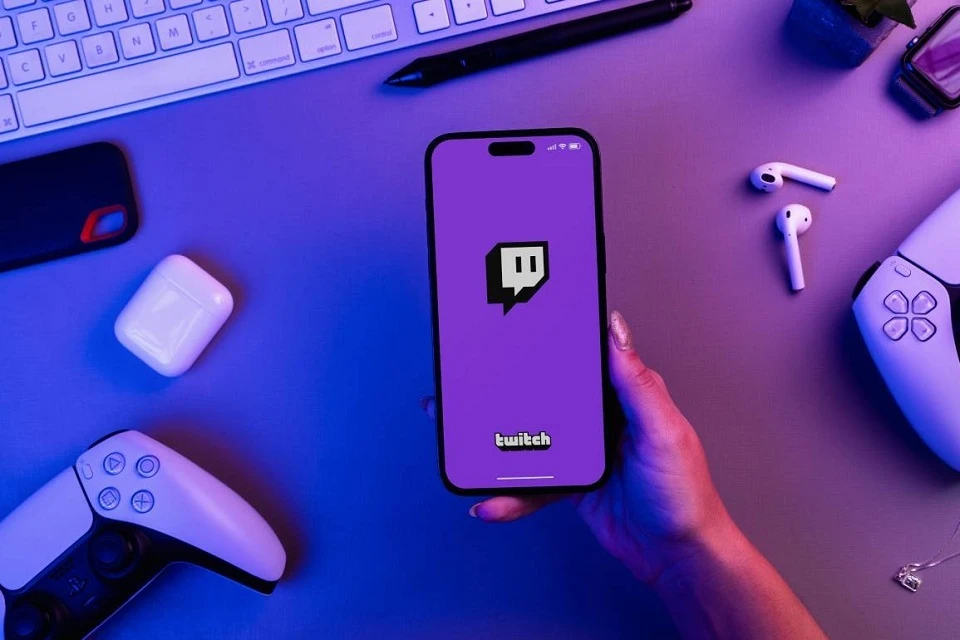 Twitch уходит из России: что ждёт стримеров