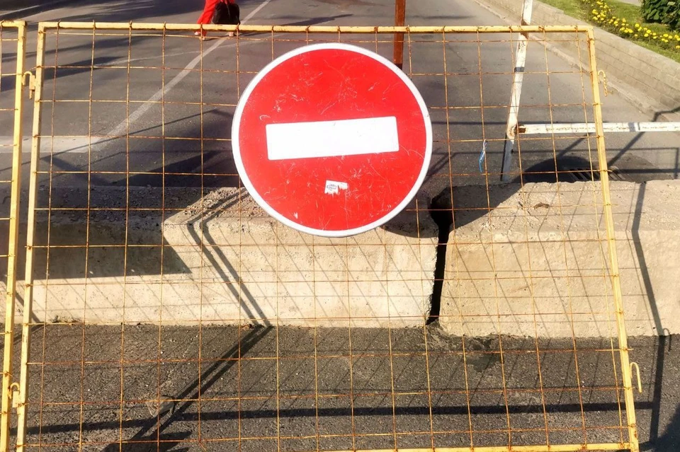 Ограничено движение по правой полосе ул. Антона Петрова на участке от ул. Попова до ул. Шукшина.